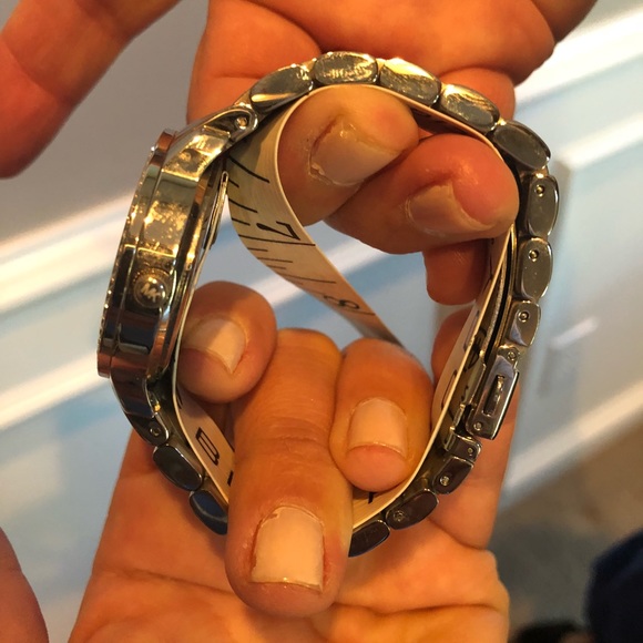 Michael Kors watch. Mother of Pearl face. - Picture 8 of 8